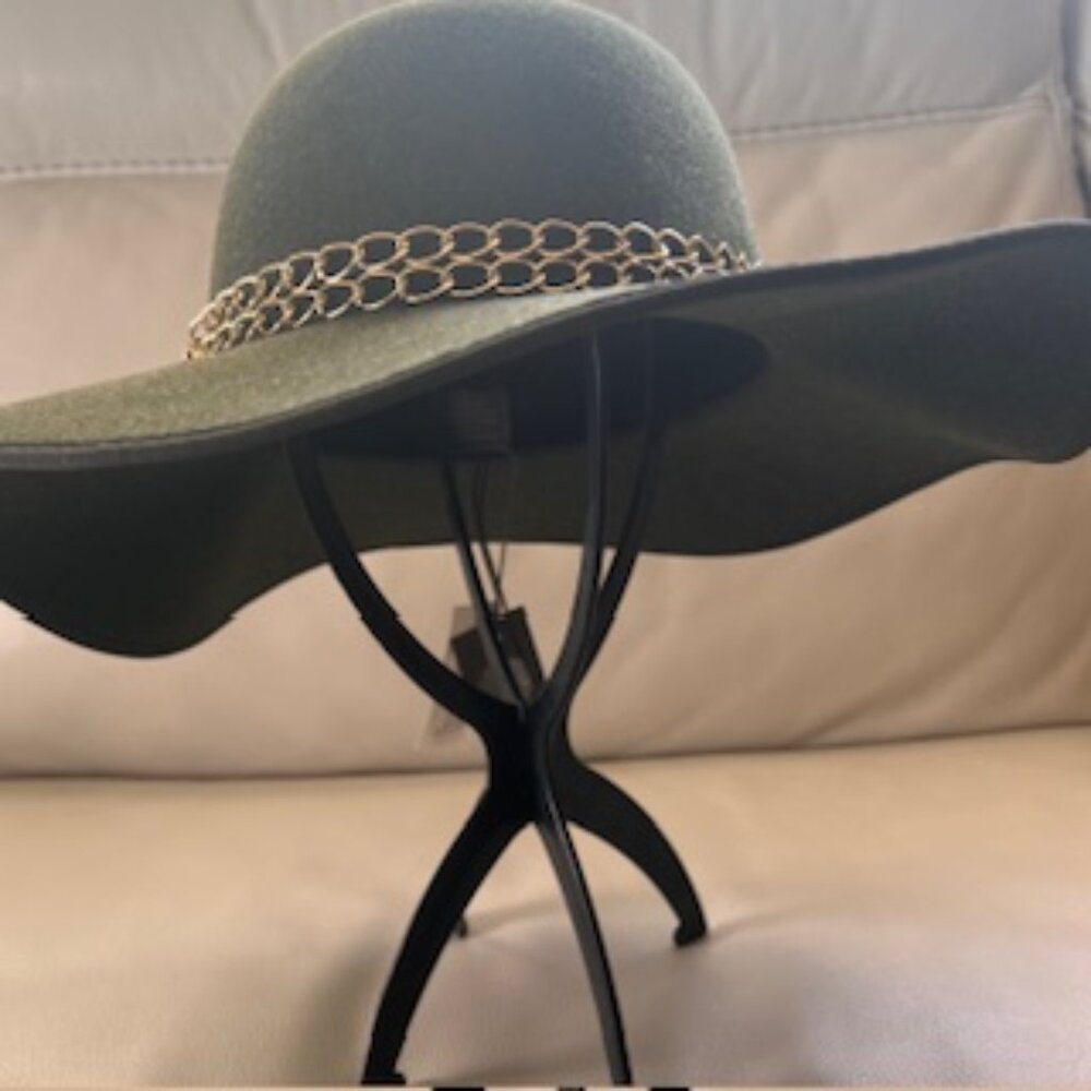 Ladies Vince Camuto hat